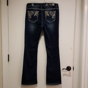 Grace in LA Fiesty Feather Jean's 30 x 34 NWT